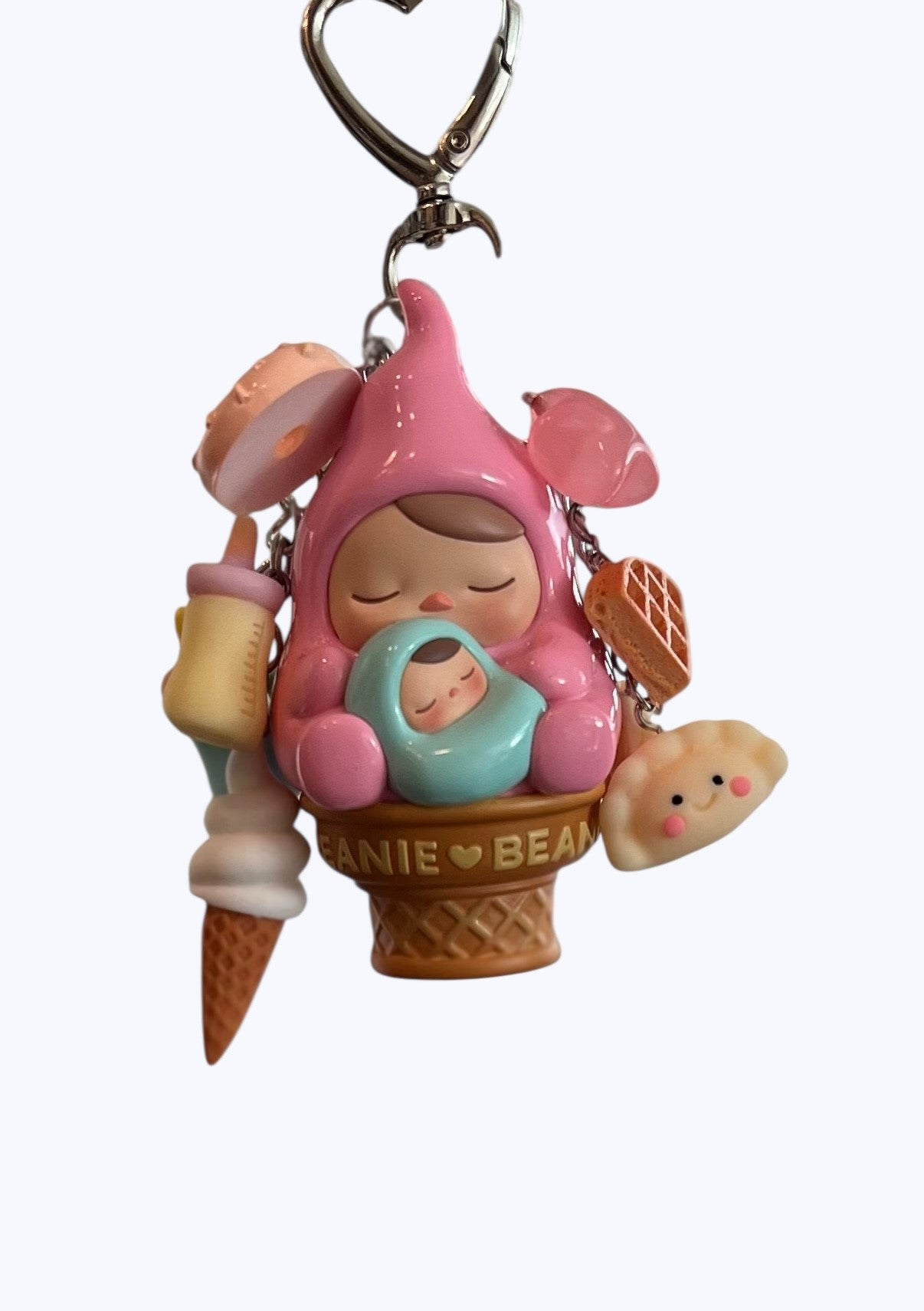 PUCKY EGG BEANIE SERIES Waffle Cone